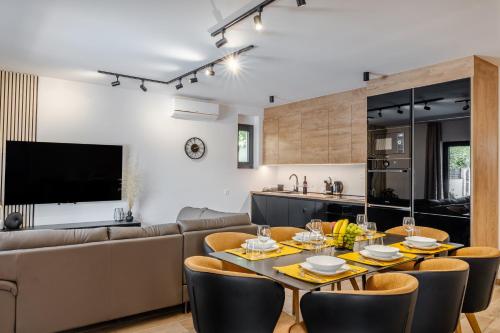 Μια τηλεόραση ή/και κέντρο ψυχαγωγίας στο Villa Angelo Vrsi