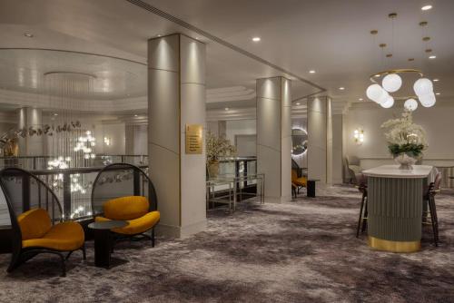 Χώρος καθιστικού στο Hilton Glasgow