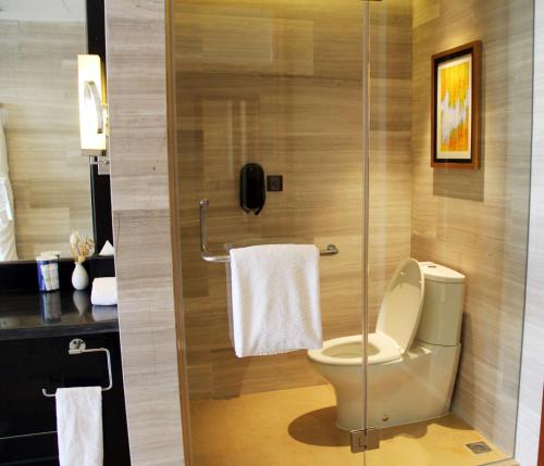 Salle de bains dans l'établissement DoubleTree by Hilton Shenyang