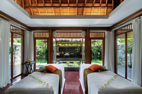 Postel nebo postele na pokoji v ubytování Hilton Sanya Yalong Bay Resort & Spa
