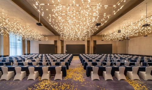 Konferenční prostory v ubytování Hilton Shenzhen World Exhibition & Convention Center - Only 5 minutes' walk to WECC