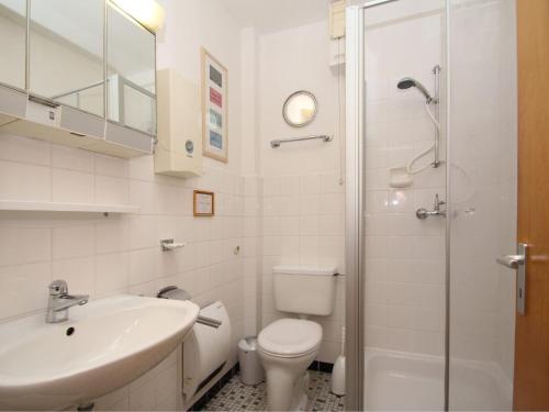 Koupelna v ubytování Bungalow, Dornumersiel