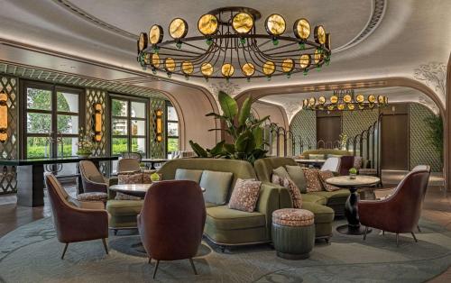 Posezení v ubytování Waldorf Astoria Xiamen