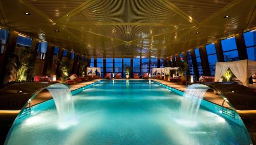 Piscine de l'établissement Hilton Beijing Wangfujing ou située à proximité