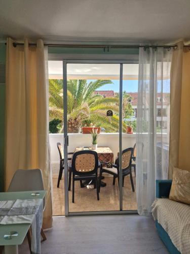 Fresh apartment in Las Americas, PE210 next to the beach
