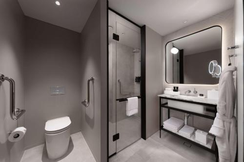 Hilton Melbourne Little Queen Street Image