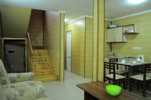 Kuchyň nebo kuchyňský kout v ubytování Dome Hotel