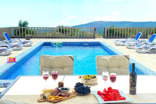 Luxury Villa Lule with private pool near Dubrovnik