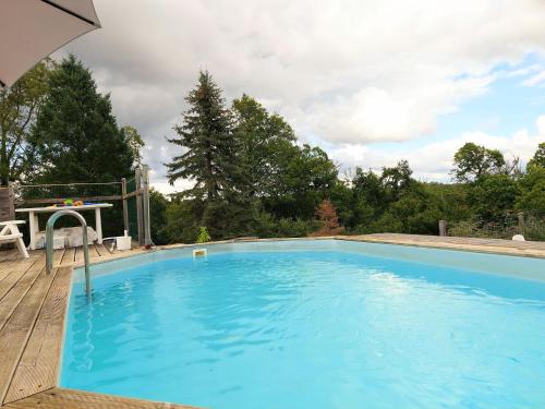 Holiday Home in Haute-Vienne near Nature Park