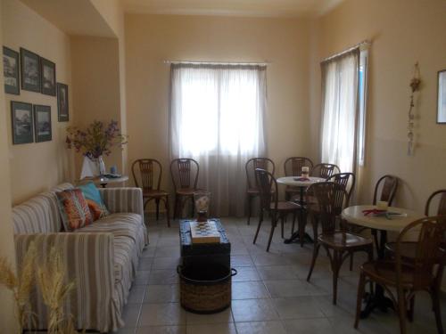 Gallery image of Astra Hotel Apartments in Kato Daratso