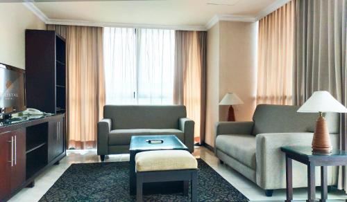 Χώρος καθιστικού στο Kristal Hotel Jakarta
