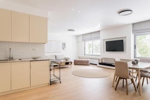 Ritzy 2BR Apartment in the Heart of Kolonaki by UPSTREET