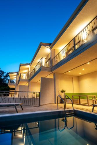 PARGA 4 SEASONS VILLAS