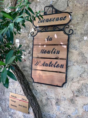 Certifikát, hodnocení, plakát nebo jiný dokument vystavený v ubytování Moulin d'Antelon B&B