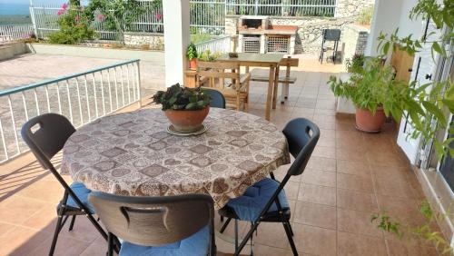 Zdjęcie z galerii obiektu La veranda sul golfo w mieście Monte SantʼAngelo