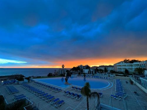 EXCEPTIONNEL sur CANNES vue mer piscine