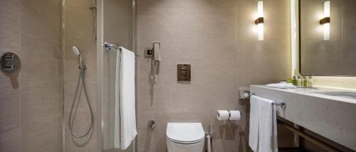 Bilik mandi di Mersin HiltonSA