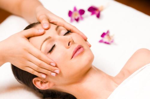 a woman with her hands on her face at Hotel Zum Leineweber in Burg