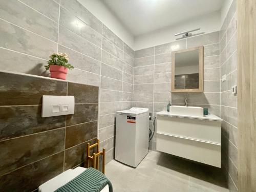 Vannas istaba naktsmītnē B146 Design Lux Apartments #FreeParking