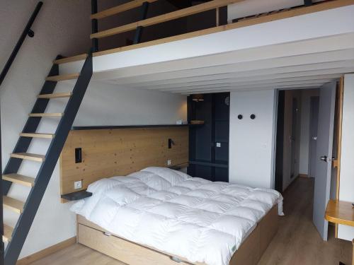 Appartement duplex 3 pièces, 6 pers., au pied des pistes, proche ESF, avec balcon, Wifi - FR-1-411-650