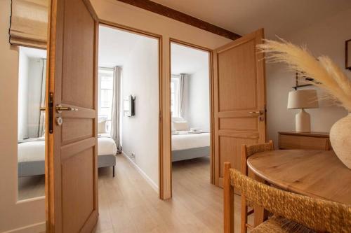 Sentier Historical Center II Luxury Design Apartment 3BR-8P