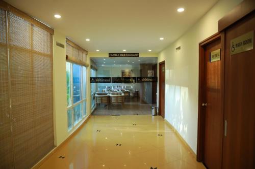Φωτογραφία από το άλμπουμ του HOTEL ABHIRAMI σε Trivandrum