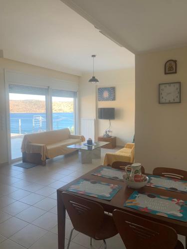 Gallery image of Ageranos seaview house in Kamáres