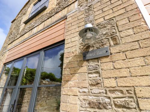 Tower Barn Cottage – Photos 3
