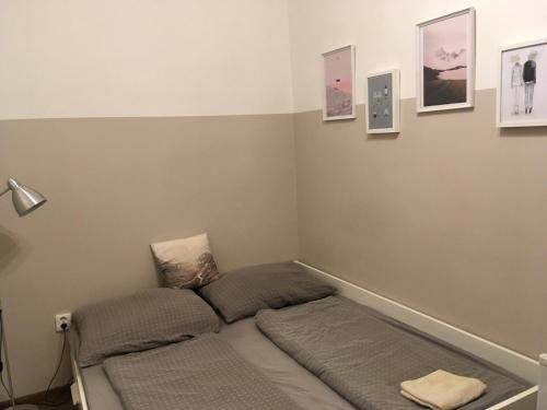 Central - Quiet - Ruin Pubs - NEW Design - AC - 3