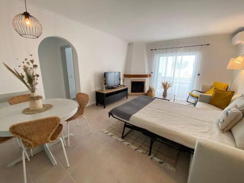 Apartamento Amparo-T2 c/piscina