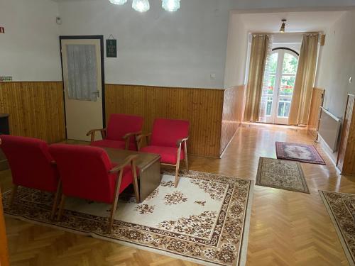 Imagen de la galería de Nosztalgia Villa, en Mezőkövesd