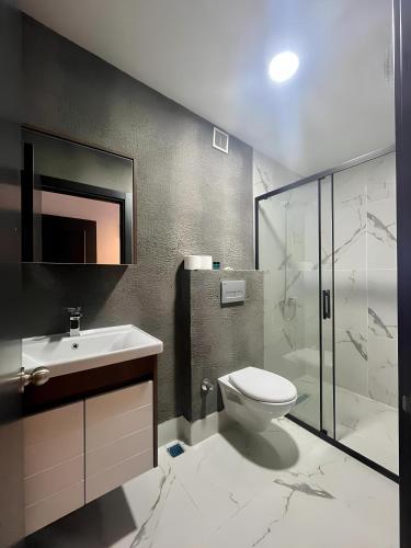 Bilik mandi di Olen Uskudar Hotel