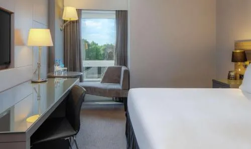 DoubleTree by Hilton Bristol City Centre photo 3