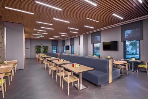 TV o dispositivi per l'intrattenimento presso Hampton by Hilton Istanbul Zeytinburnu