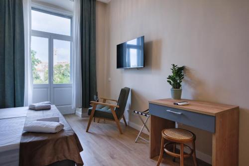 AAA Apartments & Rooms with free parking