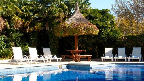 Kolam renang di atau dekat dengan Hotel Italiano