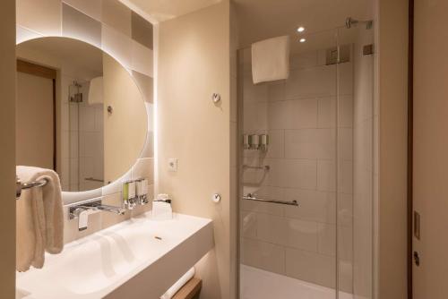 Hampton By Hilton Munich City North Image