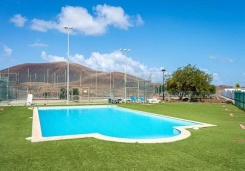 Imagen de la galería de ideal remote work, relaxing, pool and surfing, en Corralejo