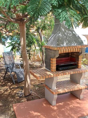 CASA RODO, ideal remote work, relaxing, pool and surfing