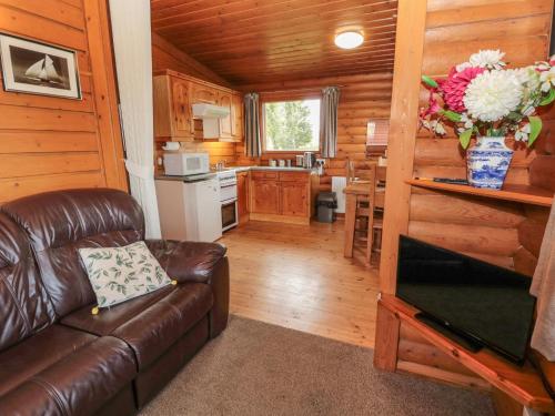 Η κουζίνα ή μικρή κουζίνα στο John's Cabin