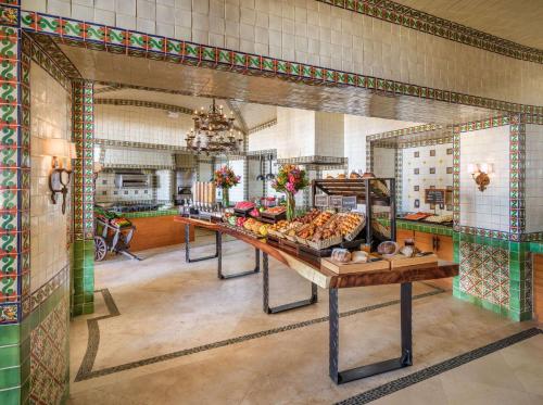 Jídlo v rezortu nebo okolí