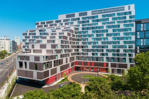 Hampton Inn Boston Seaport District Image