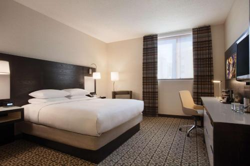 DoubleTree by Hilton Hotel Boston - Downtown Image