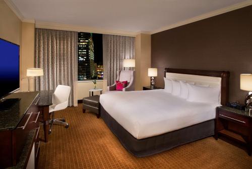 Hilton Minneapolis Image