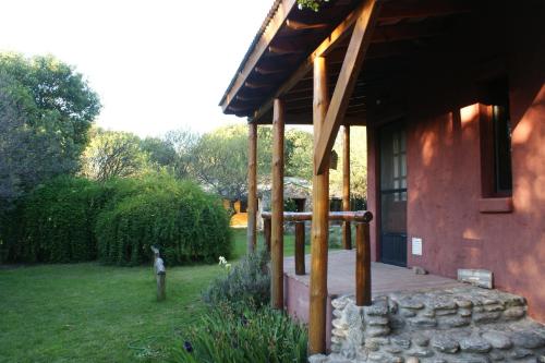 Κήπος έξω από το Magenta Complejo Cabañas & Spa