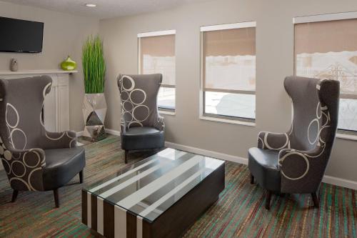 A seating area at Residence Inn Lexington North