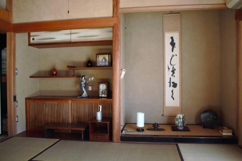 Gambar di galeri bagi Traditional Japanese house, Max 8 people di Miura