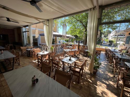 Ресторан / где поесть в GIARDINO High living suites