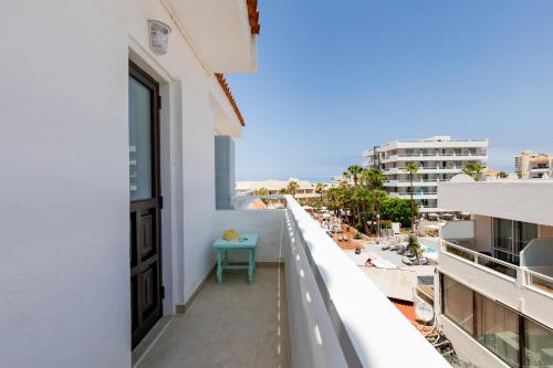 Las FLORITAS 23 Terrace and Swimming Pool