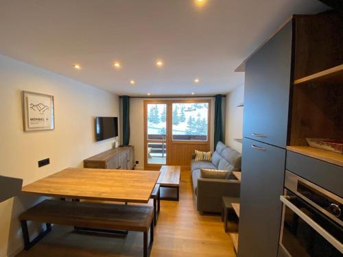 100% renovated duplex, ideal for families, direct access to the slopes!